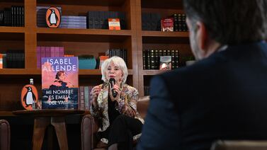 Centros para migrantes en EE. UU. son como ‘campos de concentración’, dice Isabel Allende