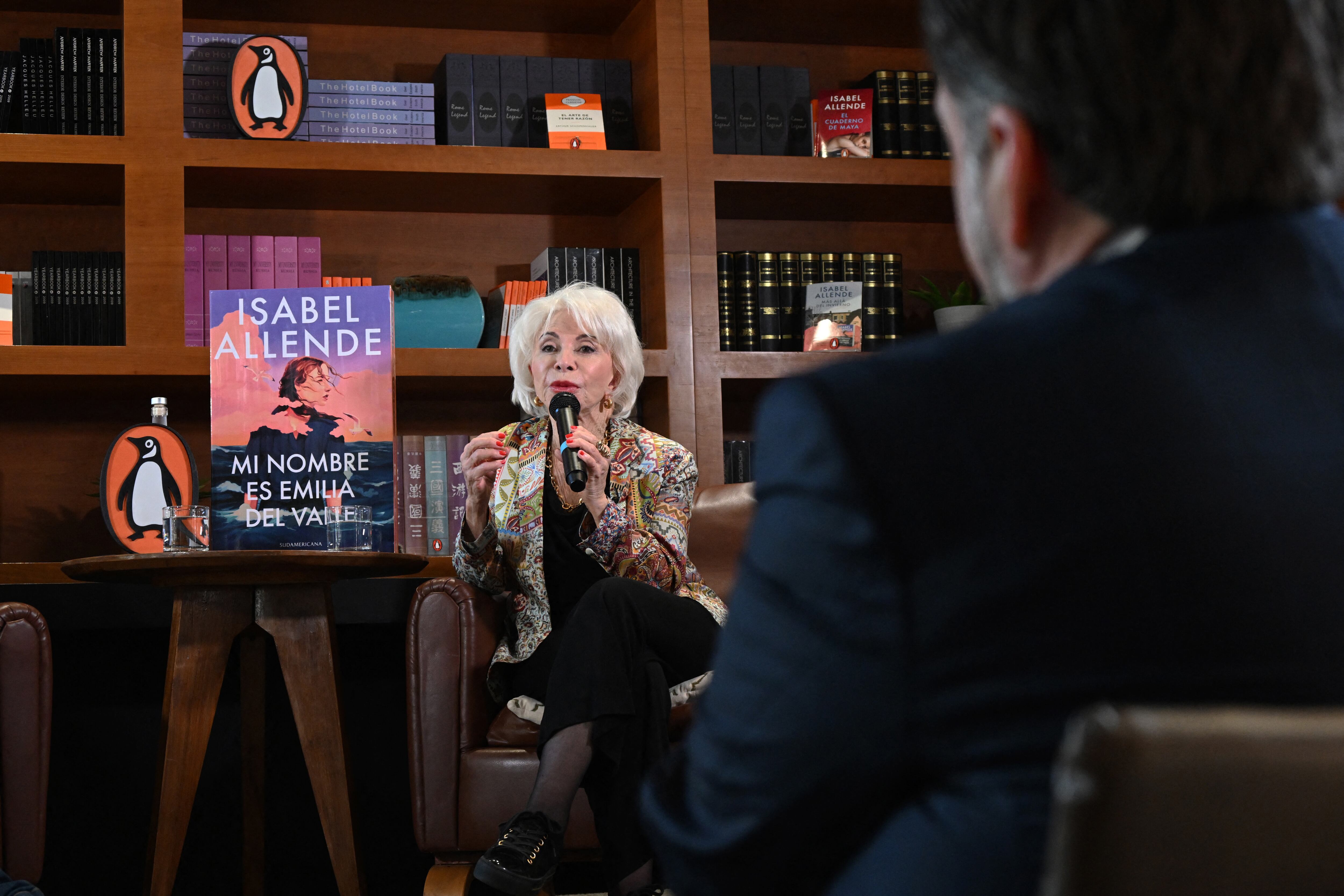 Chilean writer Isabel Allende speaks at a press conference during her tour to launch her new book 'Mi nombre es Emilia del Valle' in Santiago on September 24, 2025. (Photo by RODRIGO ARANGUA / AFP)