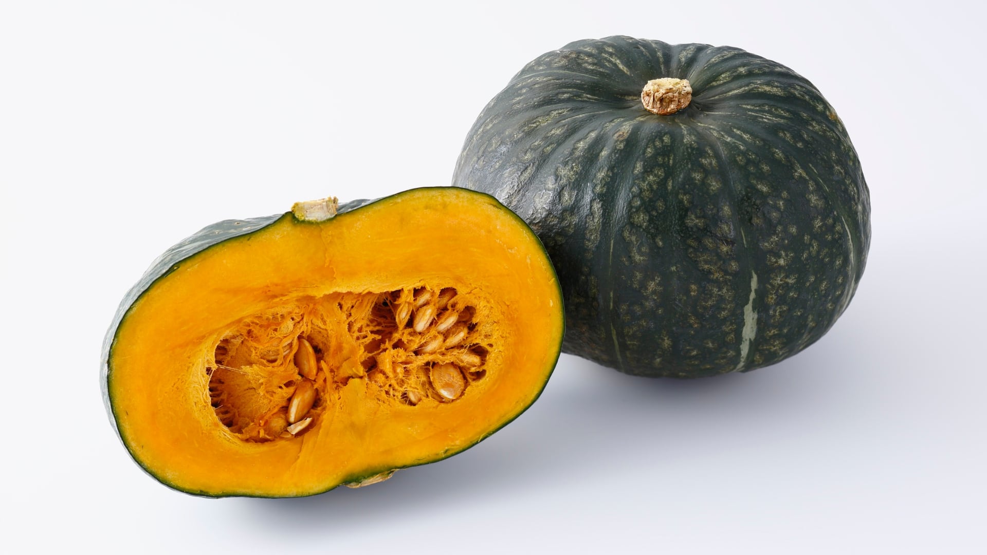 La calabaza aporta nutrientes que fortalecen las defensas, cuidan la piel y ayudan a controlar el azúcar en la sangre.