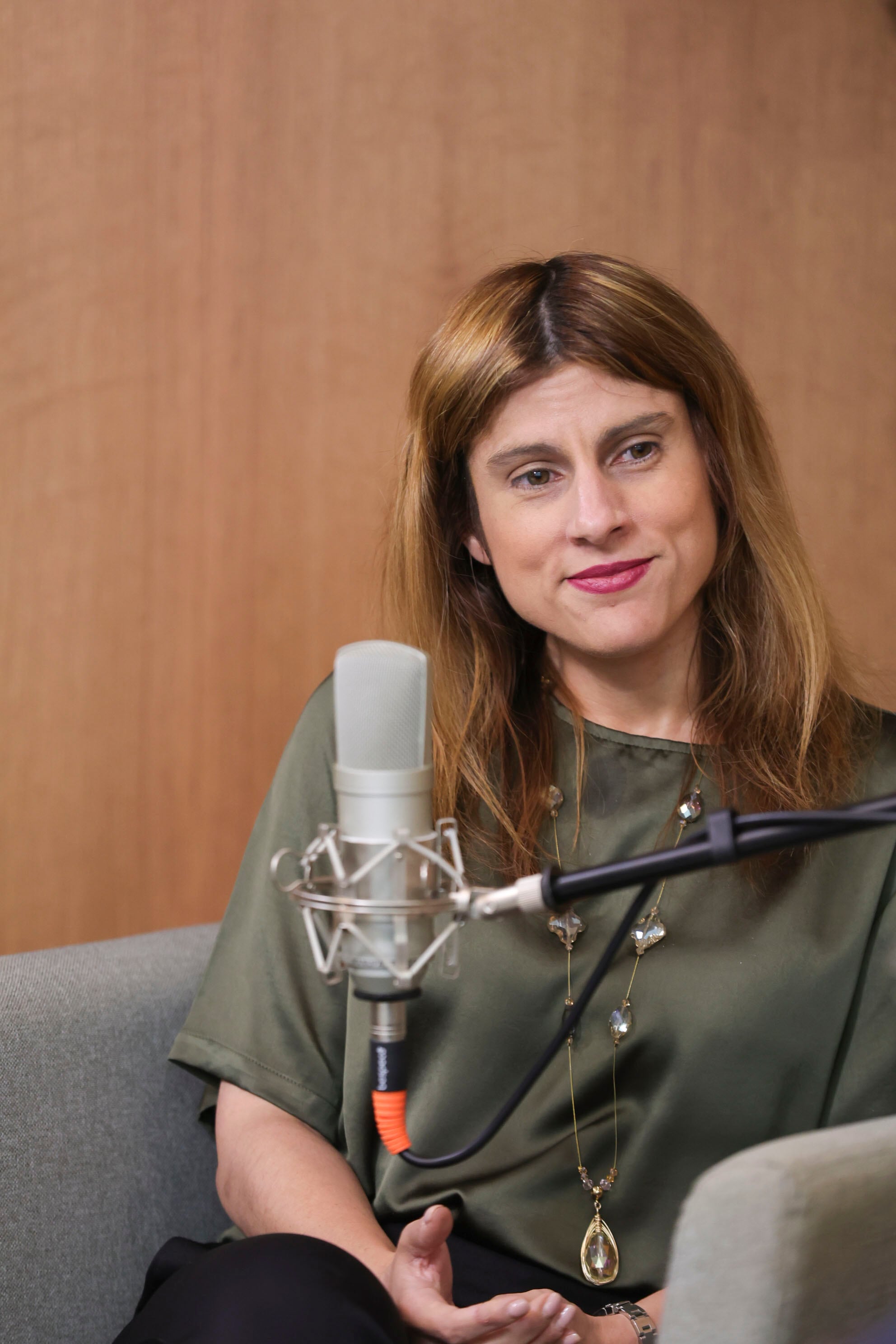 entrevista con la diputada Andrea Álvarez