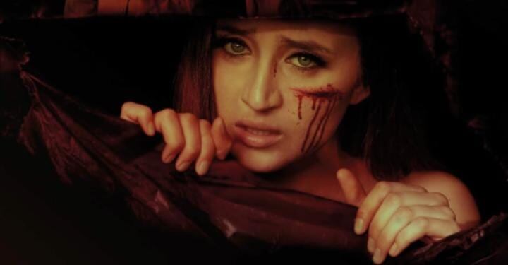 Prisionera del lente