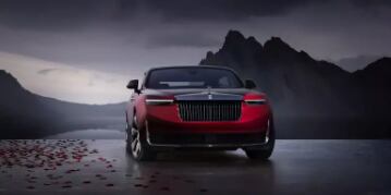 Rolls-Royce mostró la primera unidad del Droptail, su modelo más nuevo que se convirtió en el auto más caro de la historia (La Nacion)