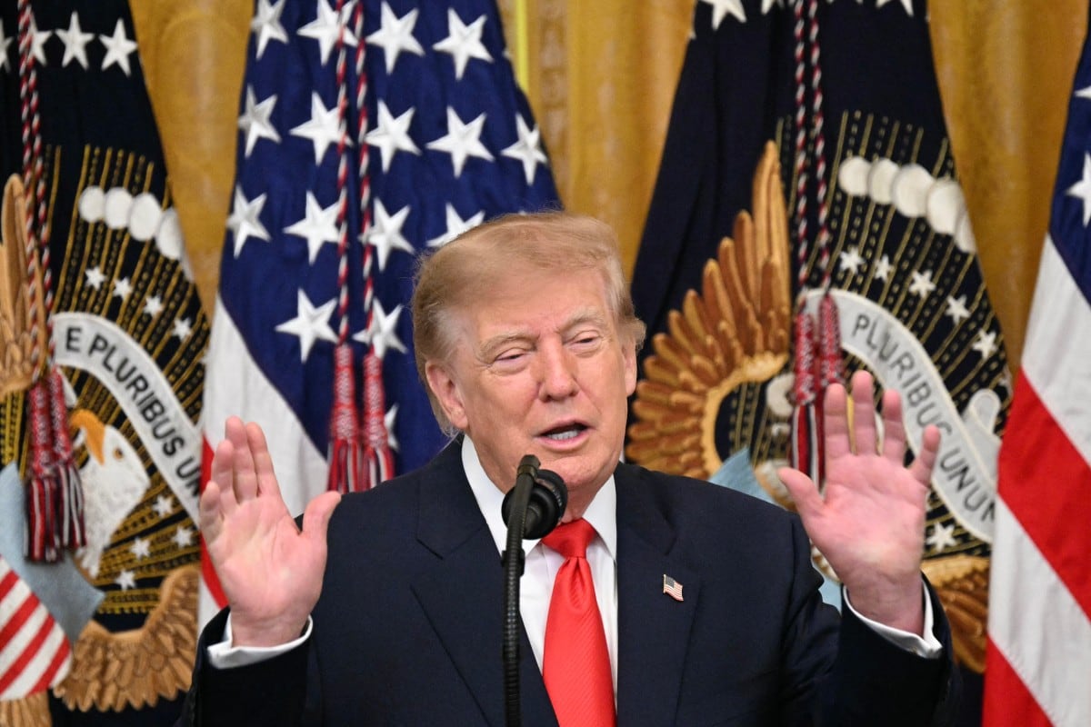 El presidente de Estados Unidos, Donald Trump, habla durante una celebración del Día de Colón en el Salón Este de la Casa Blanca, en Washington D. C., el 9 de octubre de 2026.