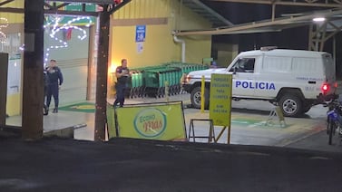 Terror en supermercado: OIJ identifica al hombre asesinado con 13 disparos dentro del establecimiento