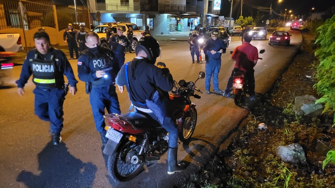 En febrero el Ministerio de Seguridad reforzó con 30 oficiales de unidades especializadas la vigilancia en Turrialba, pese a ello otros siete homicidios han ocurrido en marzo y abril. Foto: MSP.