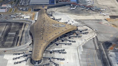 Aeropuerto Internacional de Tocumen en Panamá suspende temporalmente operaciones y evacúa pasajeros por terremoto
