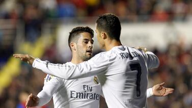 El Real Madrid doblega al Levante pero sin convencer con su juego