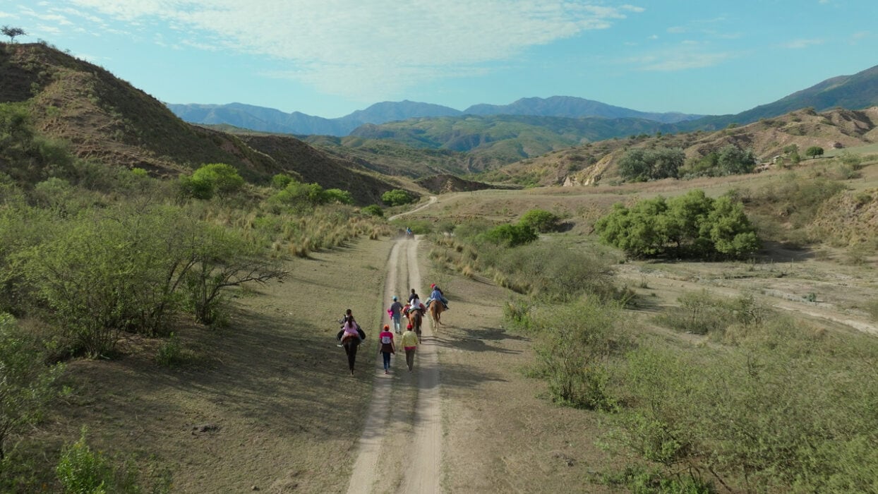 'Nuestra tierra' es el primer largometraje documental de la cineasta argentina Lucrecia Martel.