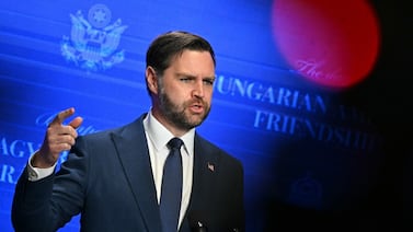 La Casa Blanca desmiente que contemple utilizar armas nucleares en Irán