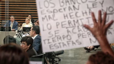 Aprobado en segundo debate proyecto que obliga a bancos a reponer dinero a clientes afectados por estafas electrónicas