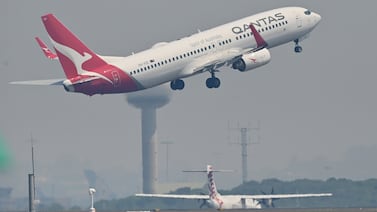 Pasajero muerde a un auxiliar en pleno vuelo y ahora tiene prohibido viajar con esta aerolínea