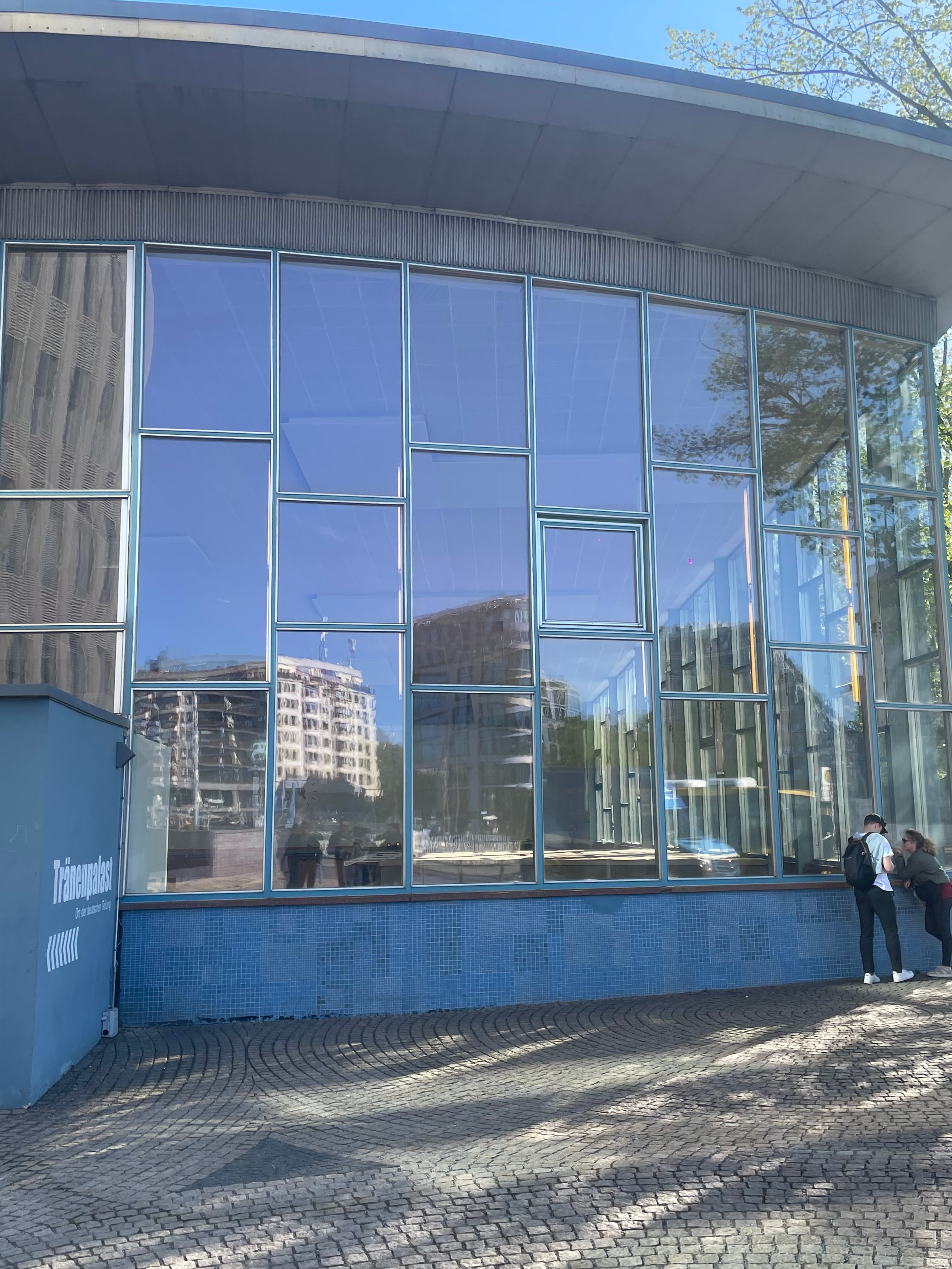 Tränenpalast o Palacio de las Lágrimas, en Berlín, hoy un museo dedicado a la memoria de la Berlín dividida.