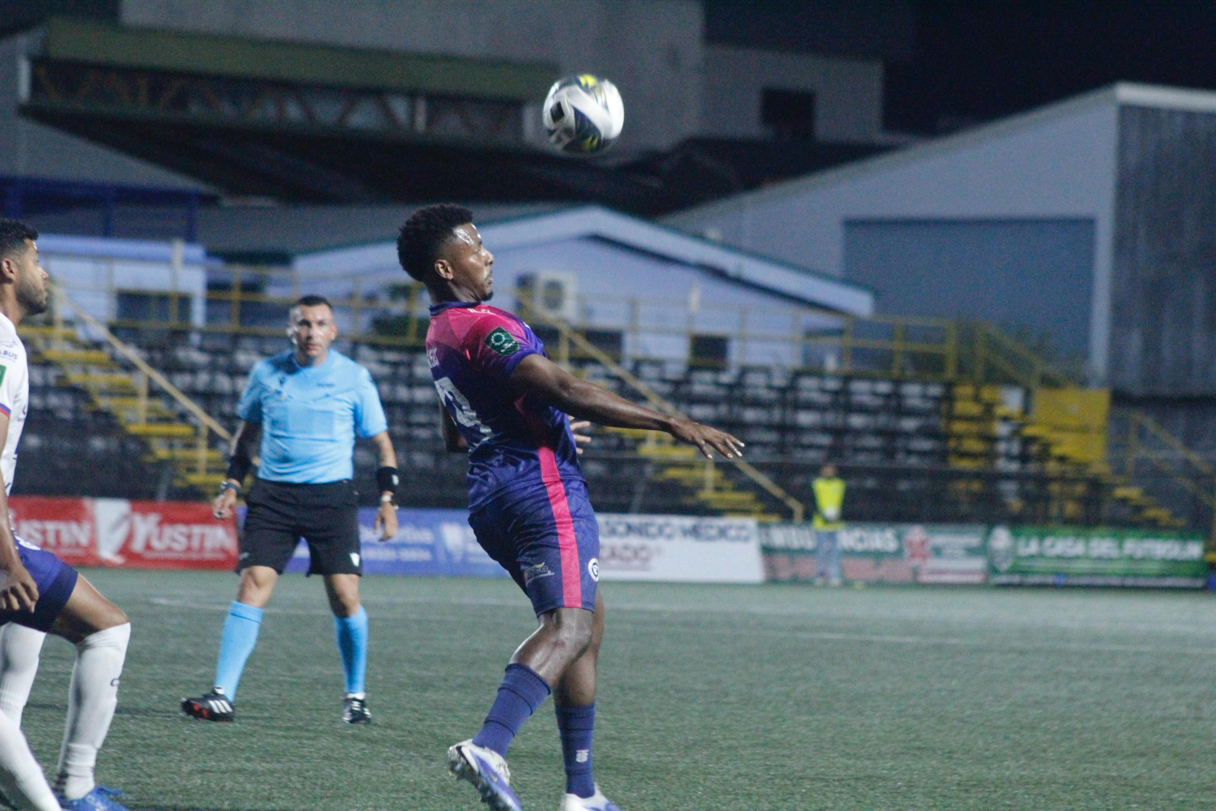 Guadalupe vs Cartaginés, estadio Coyella Fonseca