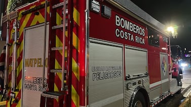 Bomberos atiende nueva explosión de gas en Santa Ana, cerca de la subestación del ICE