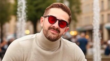Omar Cascante responde a seguidor que criticó su forma de vivir la fe: ‘No sea como esta persona’