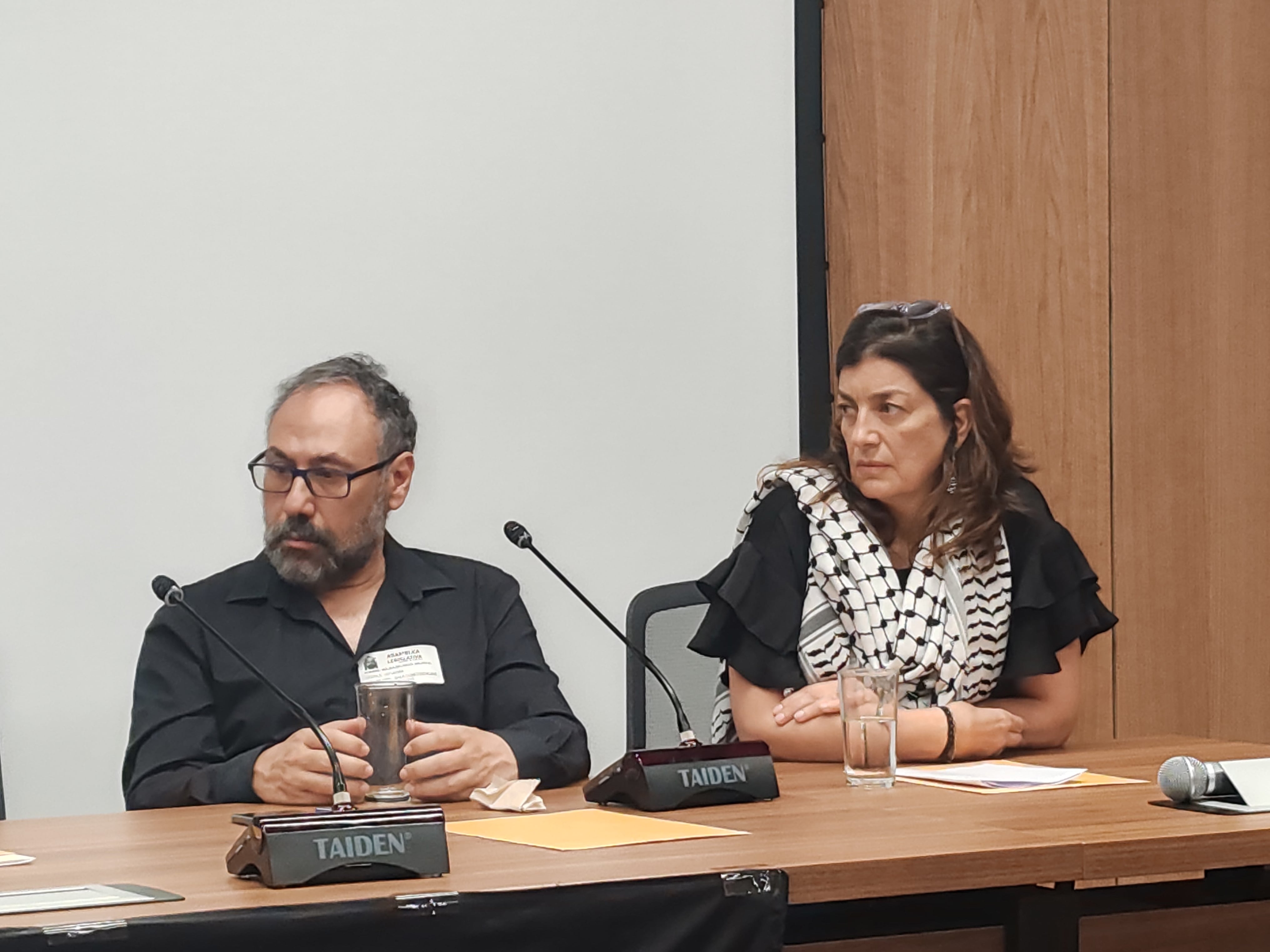 Conferencia premios nacionales contra TLC Israel