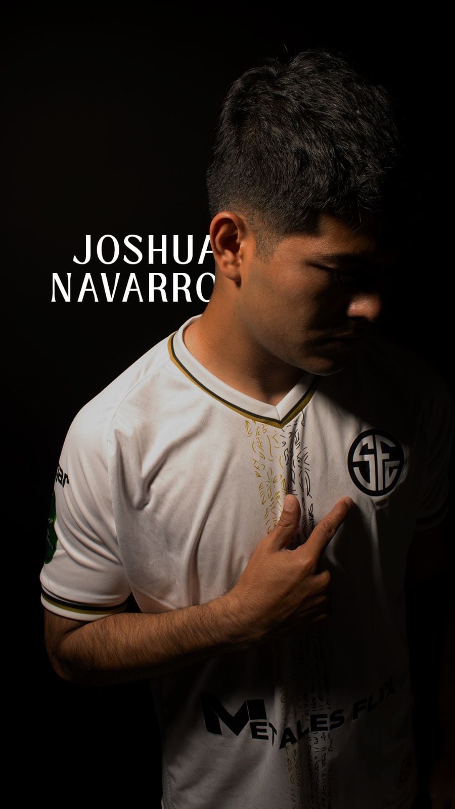 Joshua Navarro jugará con Sporting durante todo 2026.