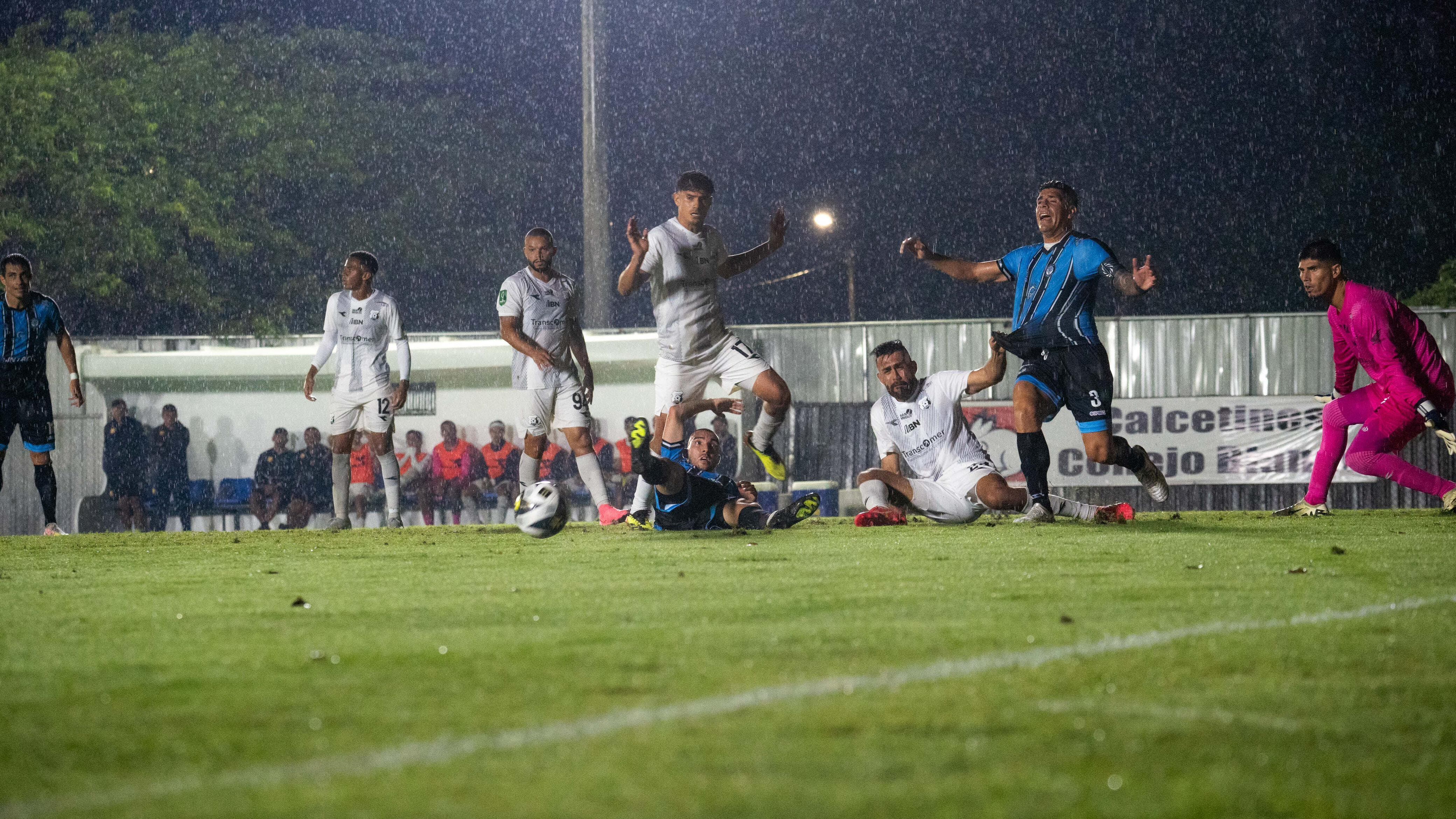 Santa Ana y Herediano escenificaron un partido muy disputado en el estadio Piedades de Santa Ana, por la fecha cuatro del Torneo de Apertura 2024.