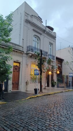 Calle Costa Rica, Argentina