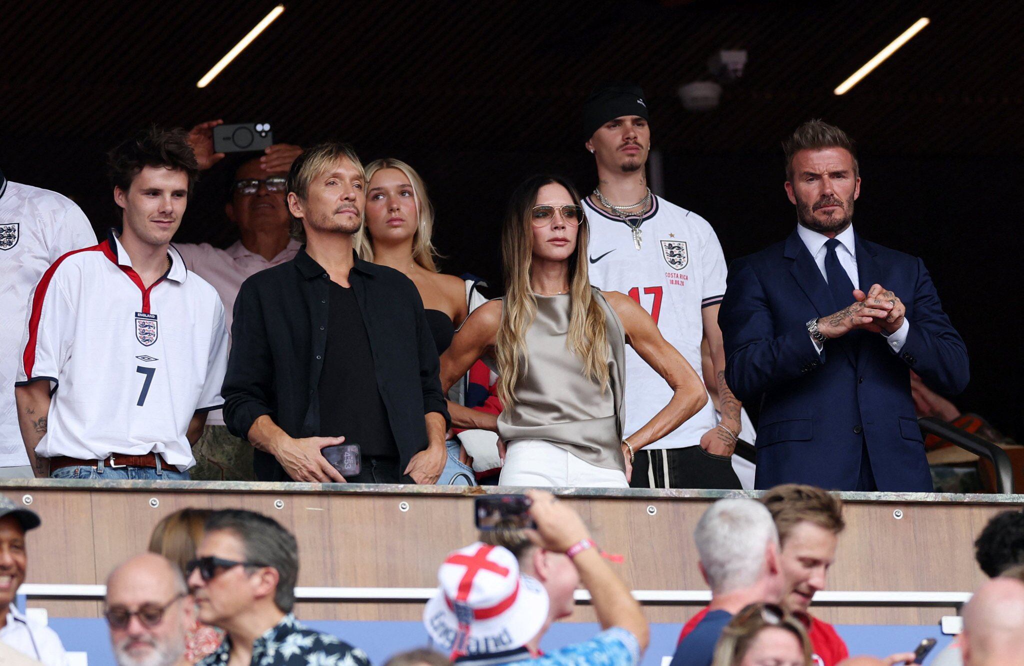 David Beckham y su familia no pasaron desapercibidos en el partido entre Noruega e Inglaterra en el Mundial 2026... y Costa Rica tampoco.