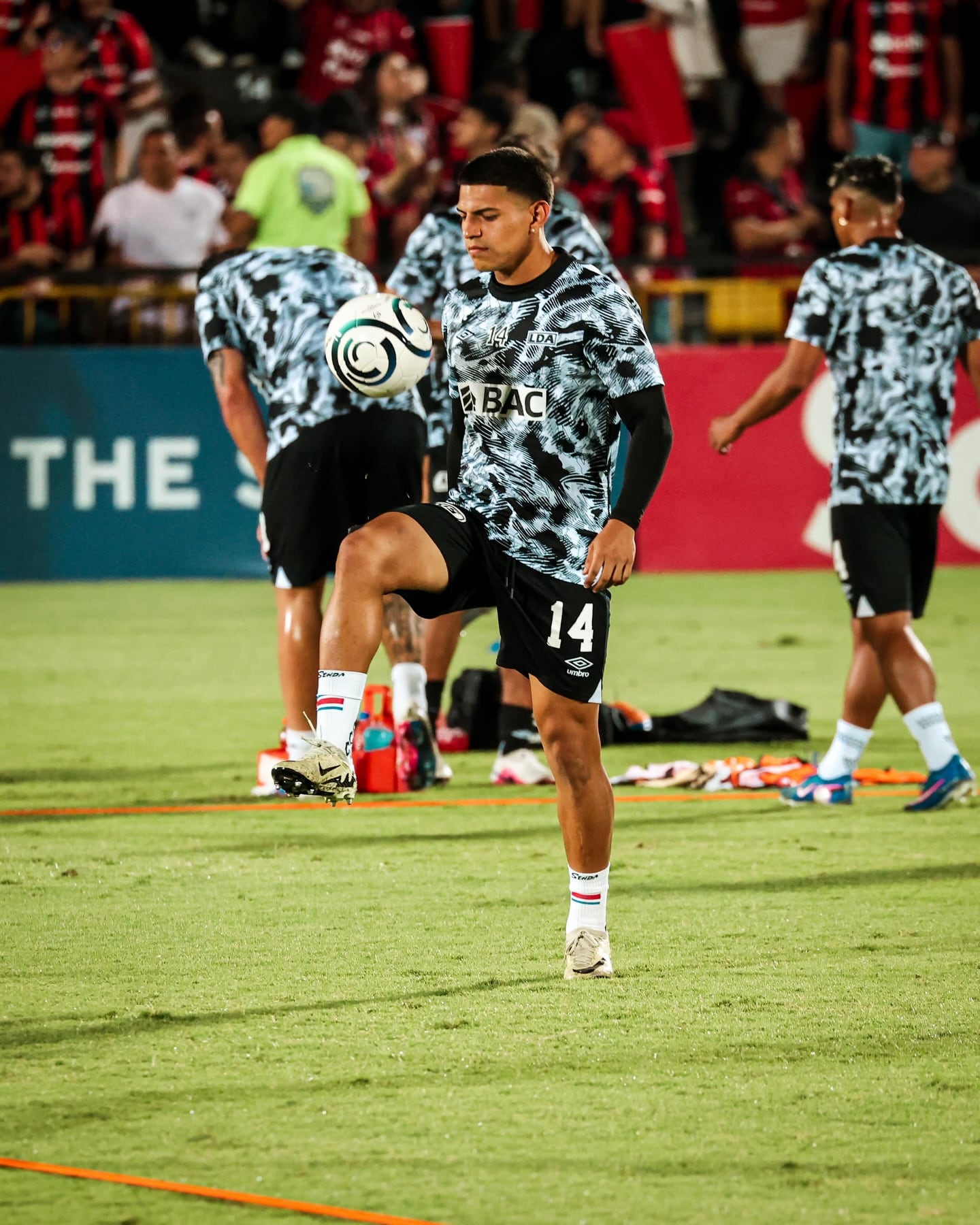 El contrato de Alejandro Bran con Liga Deportiva Alajuelense es hasta diciembre de 2027.