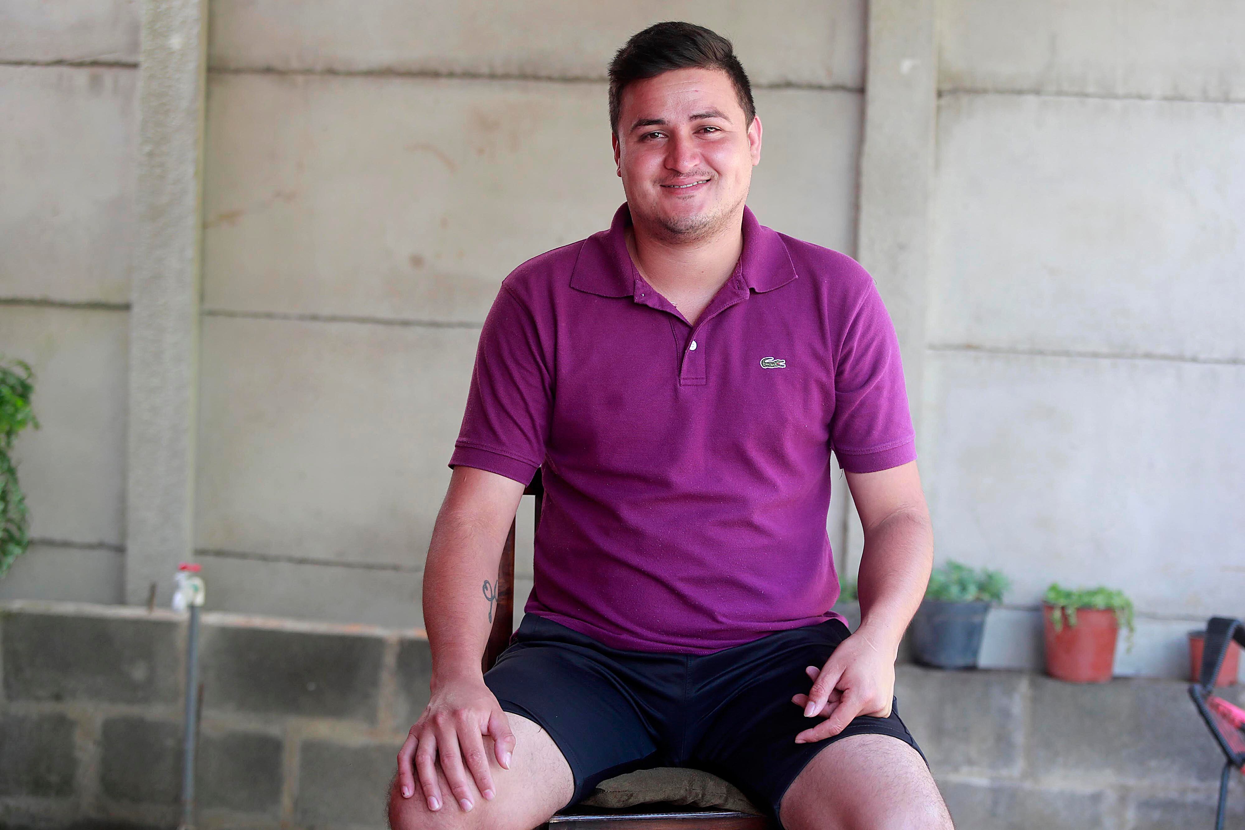 22/01/2024 Ujarrás de Paraíso, Cartago. Con su peculiar nombre inspirado en la serie televisiva El lobo del aire, Estrinferlojoc Segura es candidato a Síndico por el partido Unidos Podemos.