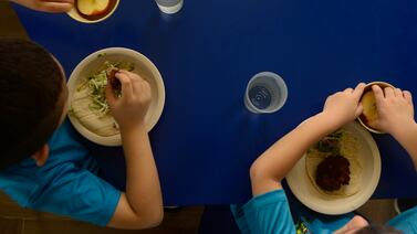 Editorial: ¿Confiaría sus hijos a la escuela pública? La reveladora pregunta del ‘Antidebate’