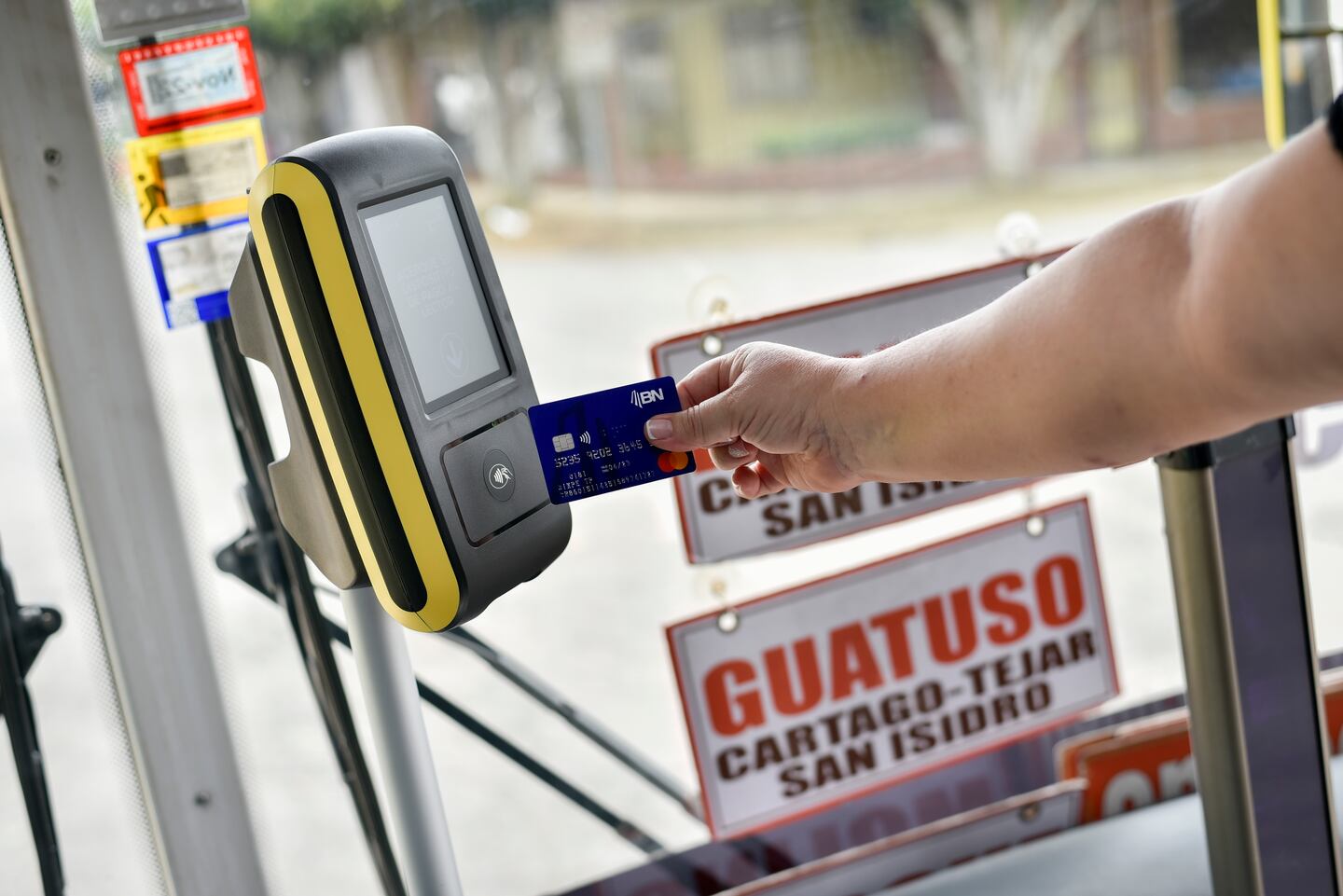 Banco Central contrata a directora para plan de cobro electrónico en ...