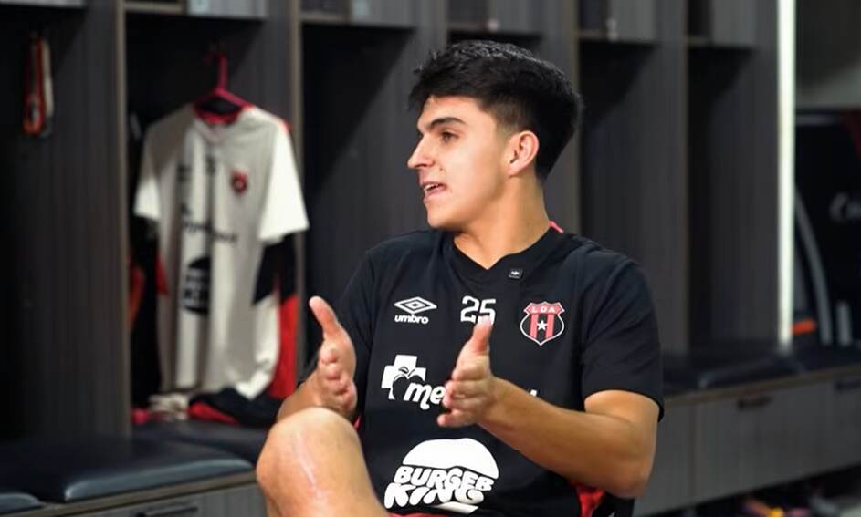 Santiago van der Putten sufrió en marzo pasado una ruptura completa del ligamento cruzado anterior de la rodilla derecha.