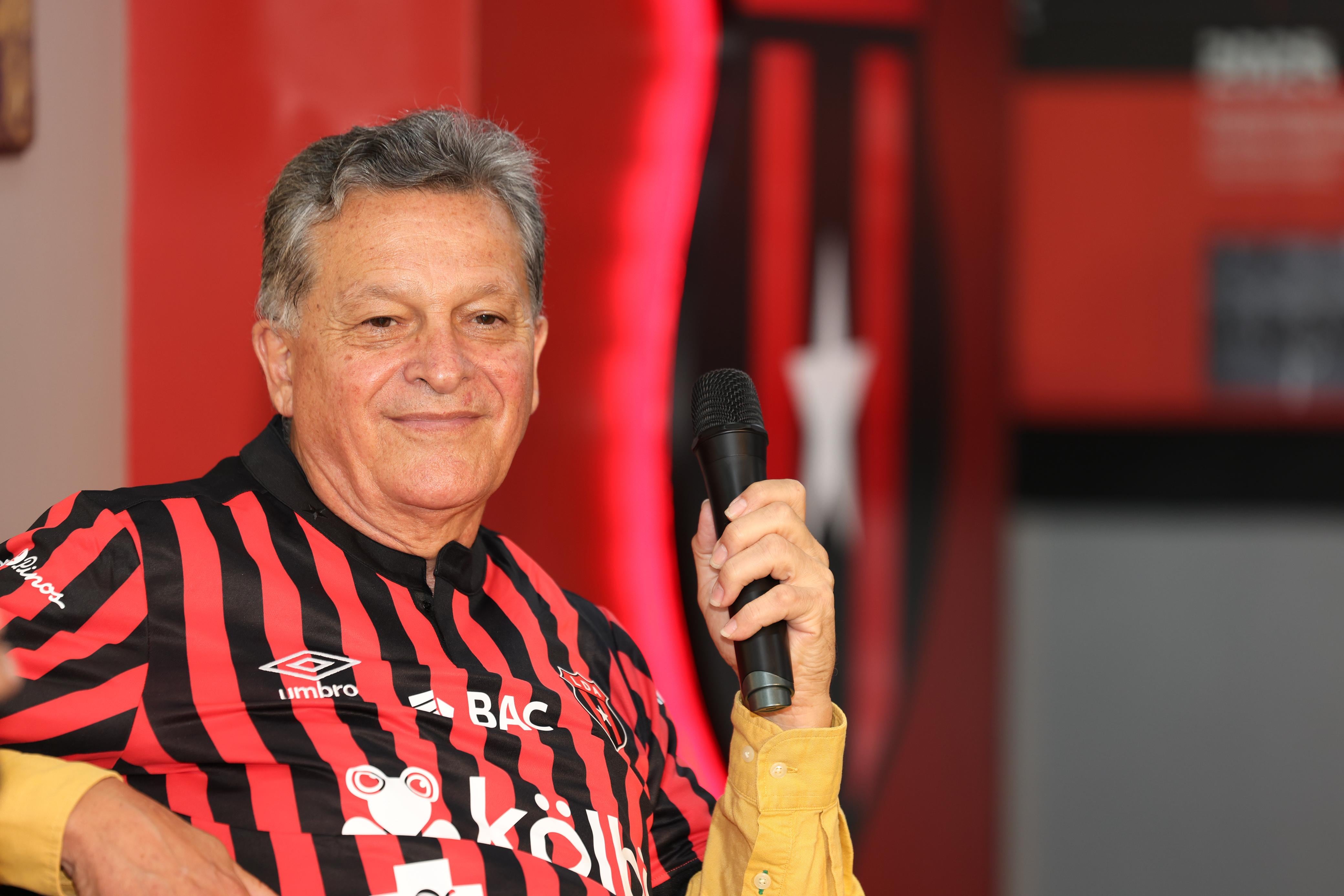 Luis Raquel Ledezma se siente orgulloso de ser parte de la historia de Liga Deportiva Alajuelense.