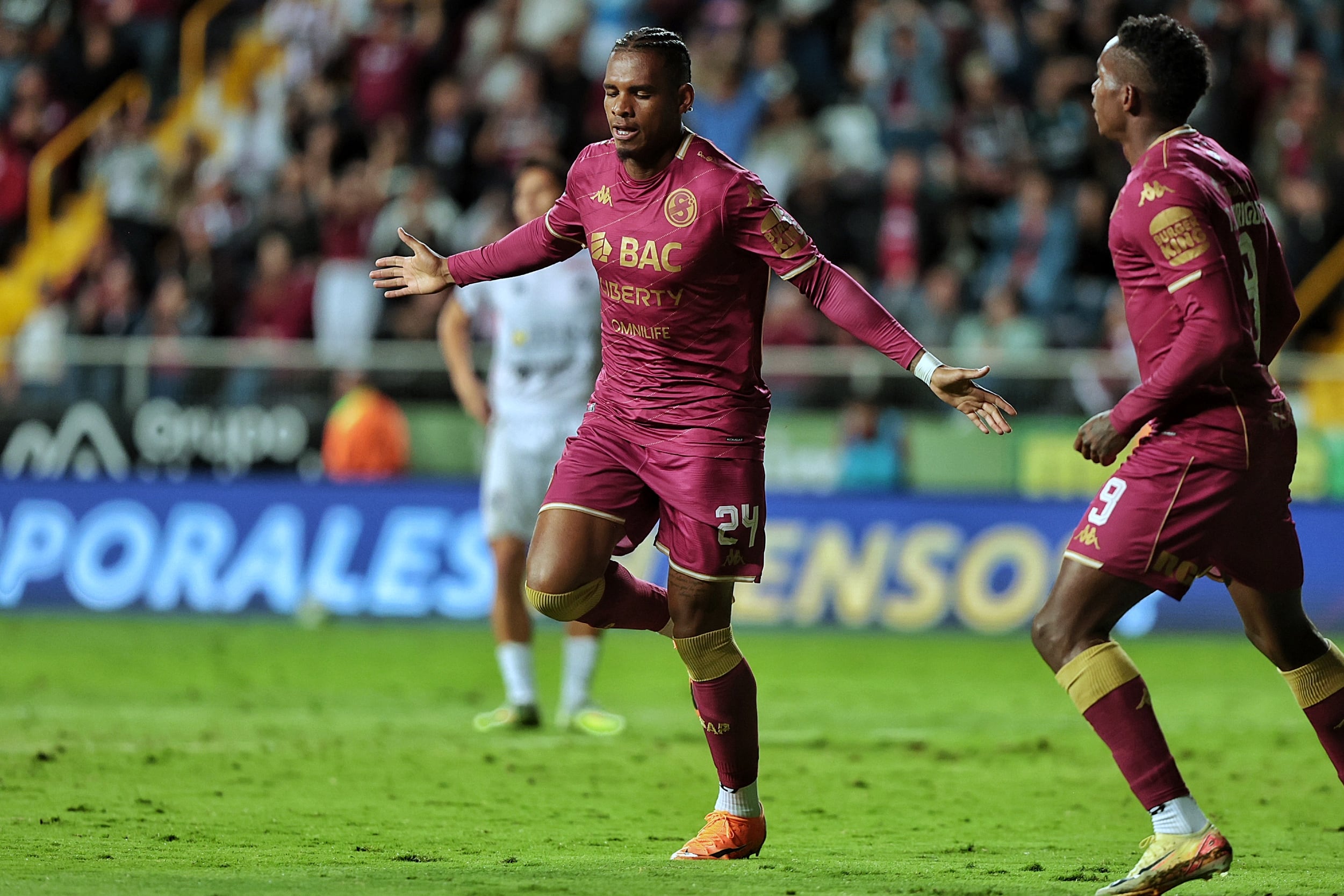22/04/2026/ juego entere Deportivo Saprissa vs Guadalupe FC por la Liga a Promerica en el estadio Ricardo Saprissa/ foto John Durán
