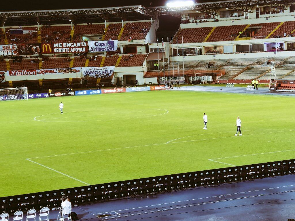 La Selección Nacional de Costa Rica visita a Panamá en el Estadio Rommel Fernández.