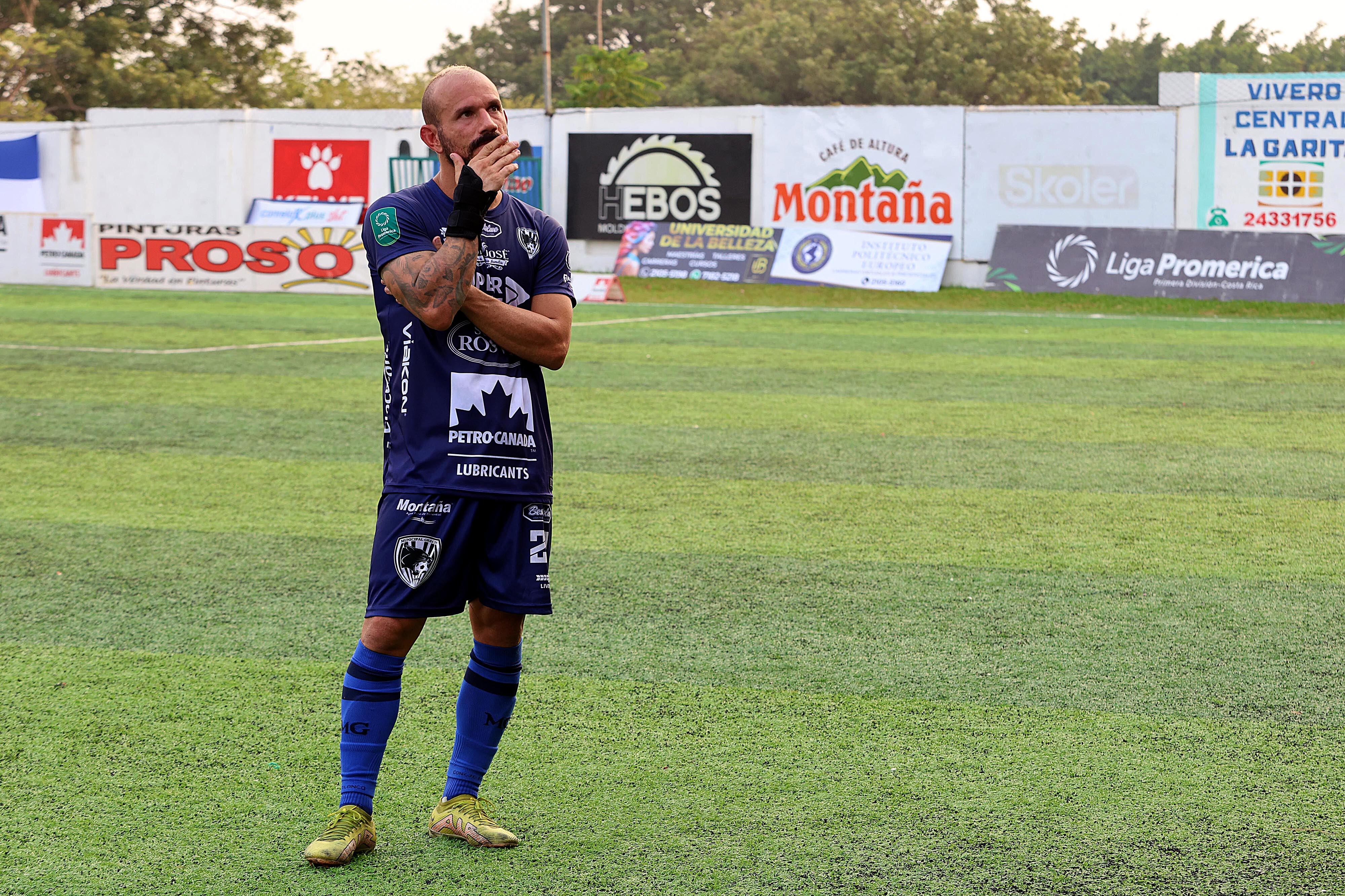 03/05/2024 Estadio Rafael Bolaños. El Municipal Grecia recibió a la Asociación Deportiva Guanacasteca (ADG) en partido de reposición de la jornada 12, del Torneo de Clausura, Copa Promérica 2024. Grecia es, oficialmente, el equipo descendido. Foto: Rafael Pacheco Granados