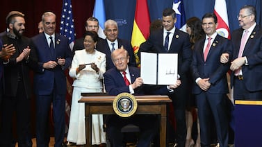 Trump anuncia ‘coalición militar’ contra carteles en Latinoamérica; analista advierte riesgo de militarización en la región