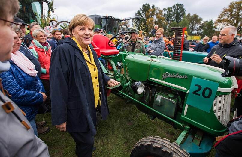 La canciller Ángela Merkel visitó este sábado 23 de setiembre del 2017 una feria agrícola en la localidad de Lauterbach, en la isla báltica de Ruegen, noreste de Alemania.