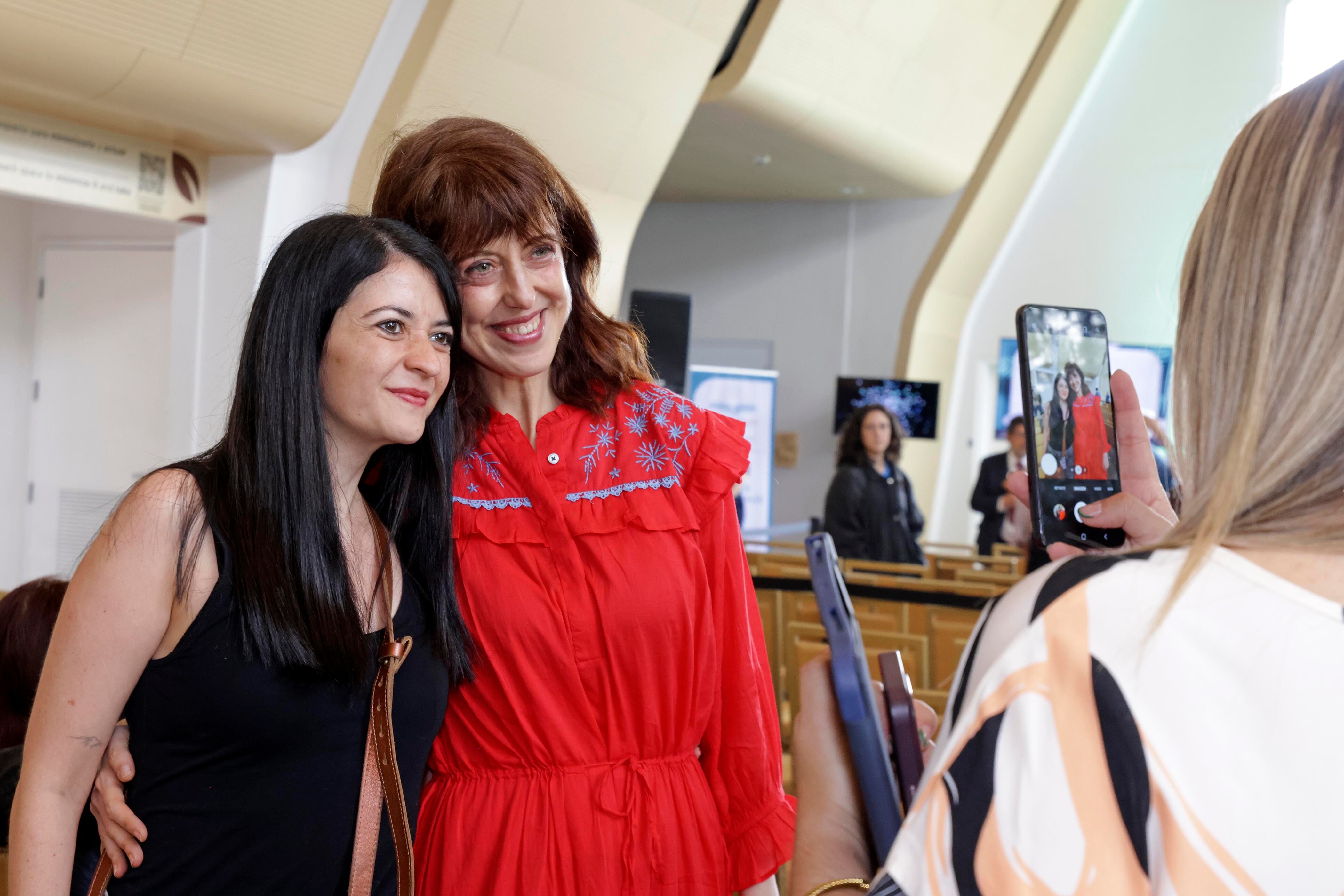 Entrevista con Irene Vallejo, invitada de la Feria Internacional del Libro 2025