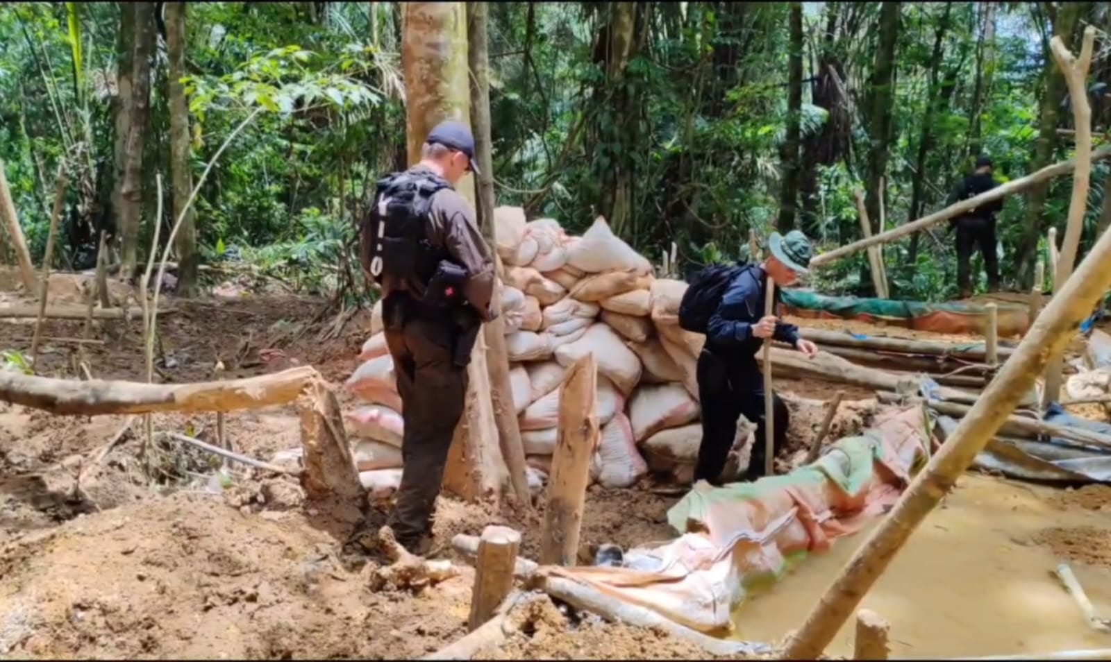 Operativo en cerro Conchuditas