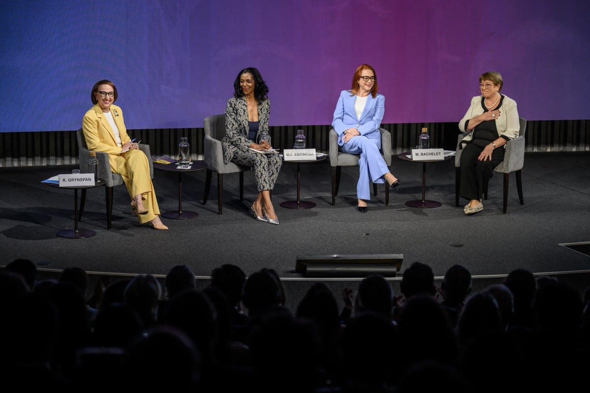 La economista costarricense Rebeca Grynspan, la excanciller ecuatoriana María Fernanda Espinosa y la expresidenta chilena Michelle Bachelet, candidatas a la secretaria general de la ONU, en un debate de GWL Voices.