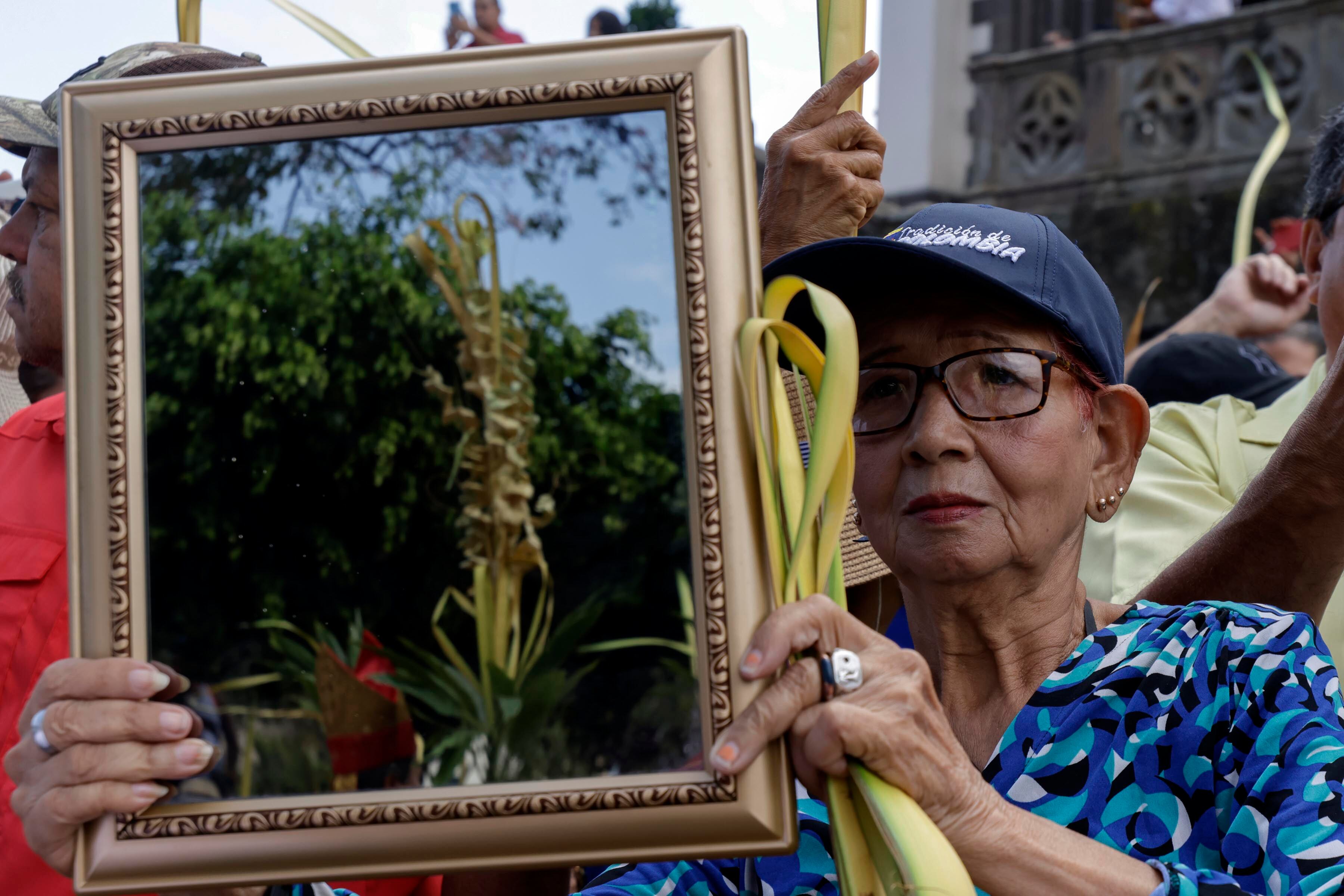 24/03/2024. Catedral Metropolitana, San José. Hora: 10:30 a.m. Misa Solemne de la Pasión del Señor presidida por el arzobispo de San José, moseñor José Rafael Quirós. En la foto, Cristian Campos. Fotos: Mayela López