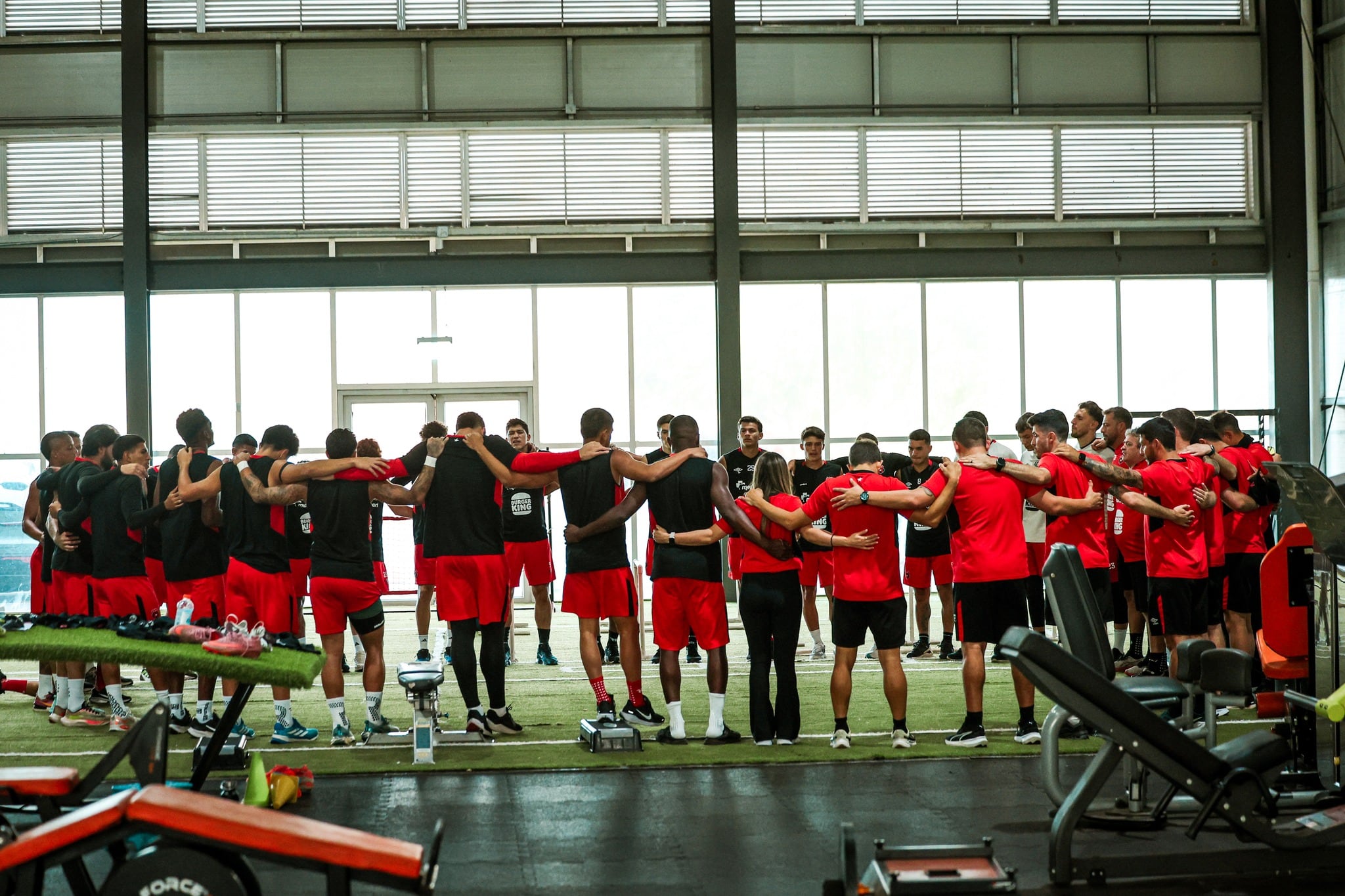 Liga Deportiva Alajuelense jugará este sábado 28 de febrero contra Puntarenas, en la Perla del Pacífico, en la novena jornada del Clausura 2026.