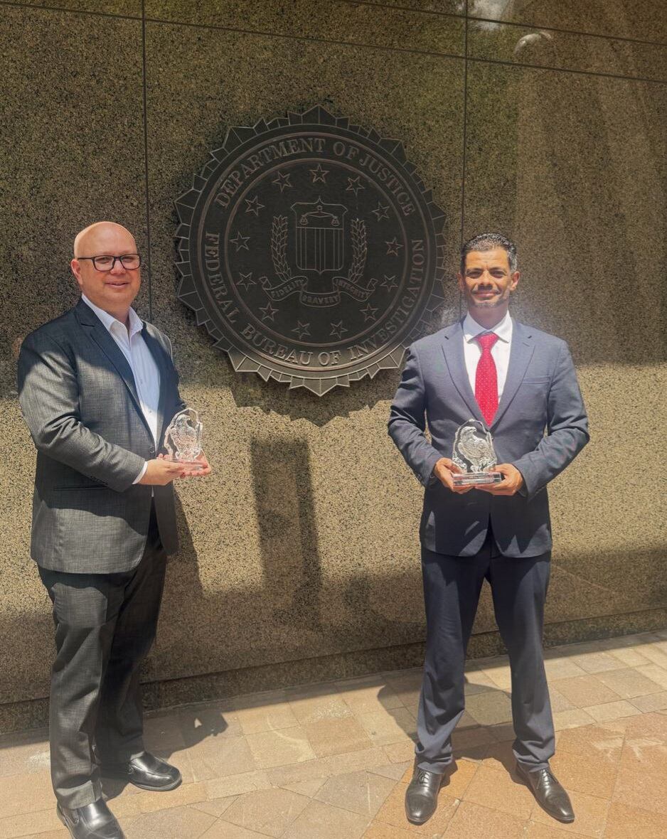 El fiscal general, Carlo Díaz, y el subdirector del OIJ, Michael Soto, fueron reconocidos por el FBI por su liderazgo.