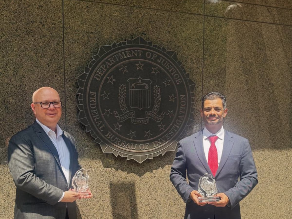 FBI otorgó un reconocimiento al fiscal general y al subdirector del OIJ: este fue el motivo | La Nación