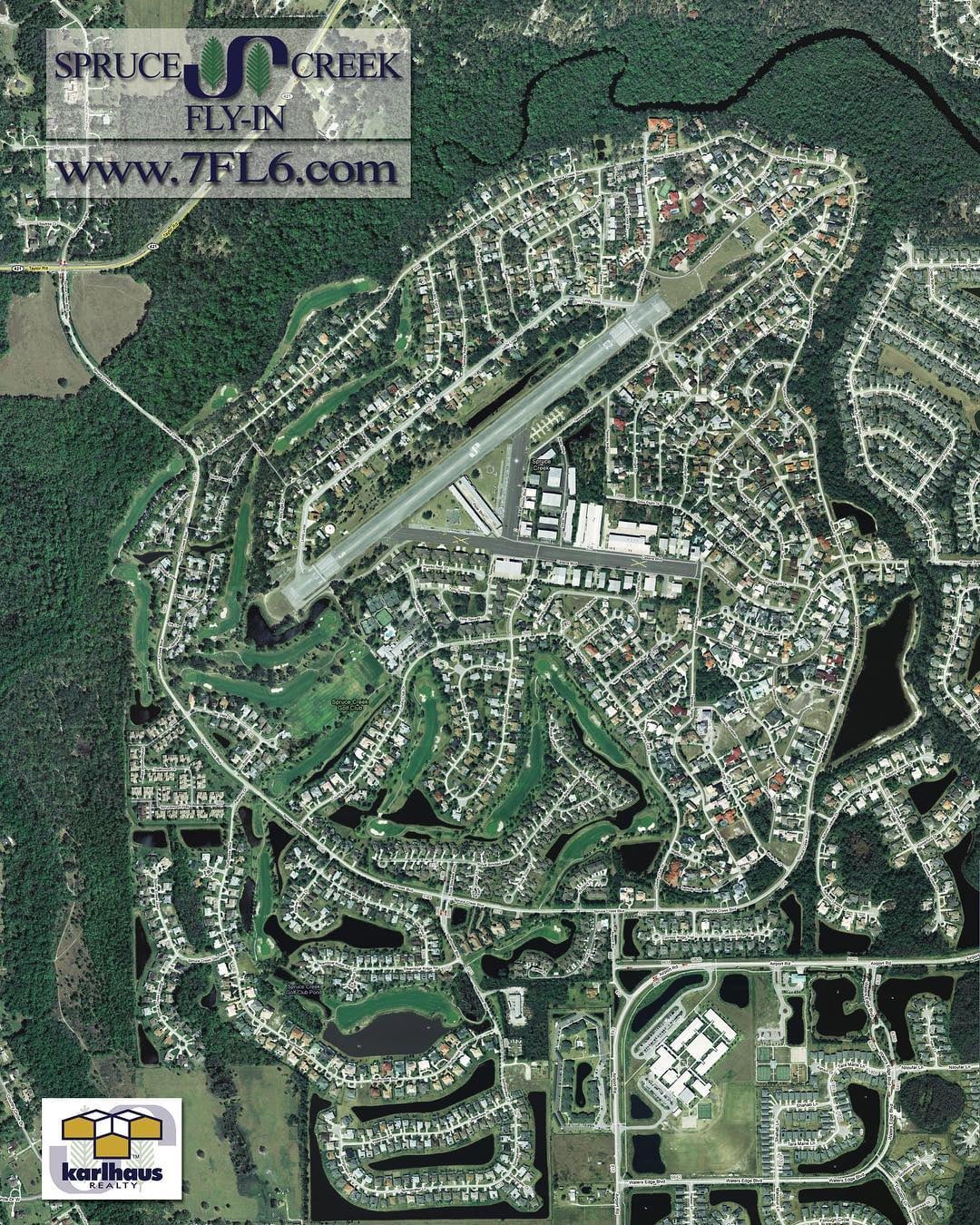 En Spruce Creek, Florida, las viviendas incluyen hangares y las calles sirven como rutas de rodaje para aeronaves privadas.