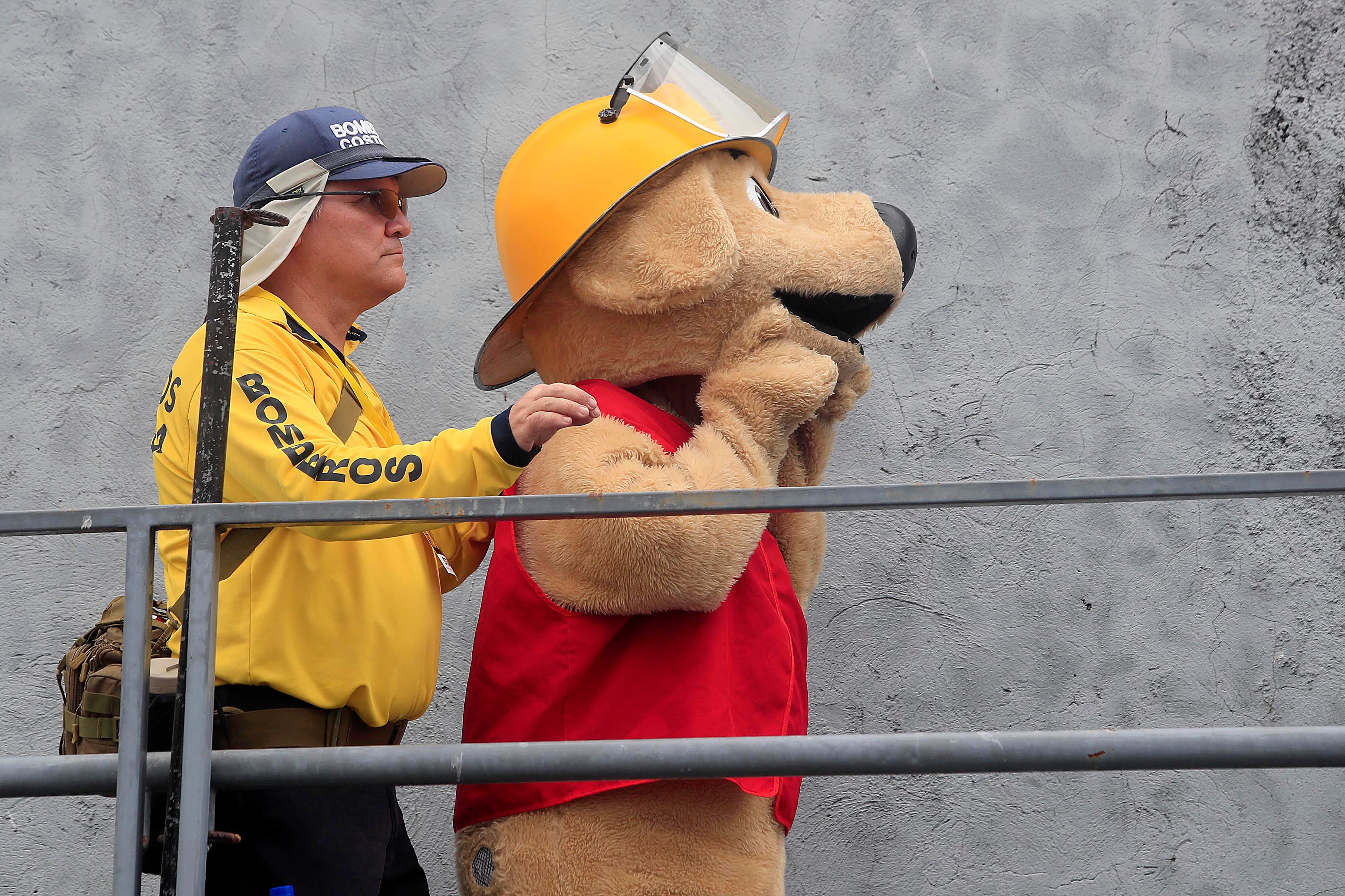 18/02/2024 Museo de los Niños, Parqueo C. Las familias disfrutaron, este domingo, del tradicional Campeonato Nacional de Personajes del Museo de los Niños 2024. Más de 25 personajes y botargas inflables y de peluche, de diferentes marcas, empresas e instituciones participaron en la competencia más divertida y colorida del año. Por segundo año, el evento se realizó en un espacio limitado, en formato estadio y con graderías donde el público disfrutó cómodamente sentado de todas las actividades.