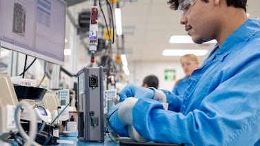 Programa abre 140 plazas para formar talento en industria de dispositivos médicos: conozca cómo aplicar