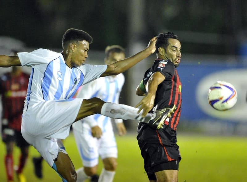 Alejandro Alpízar fue el jugador destacado del encuentro con dos goles y una asistencia. | CARLOS BORBÓN.