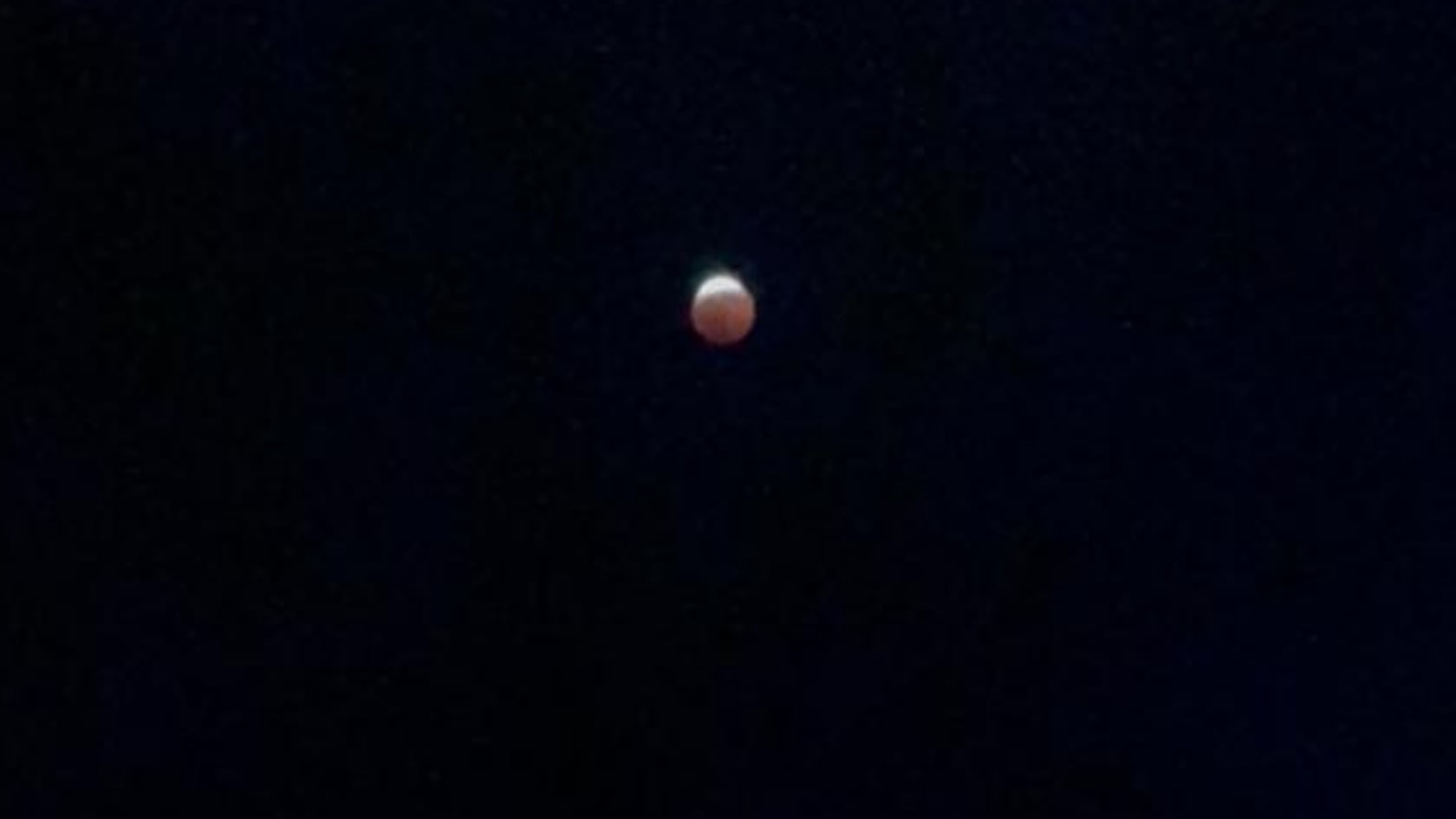 El fenómeno alcanzó su máximo a las 10:12 p. m.