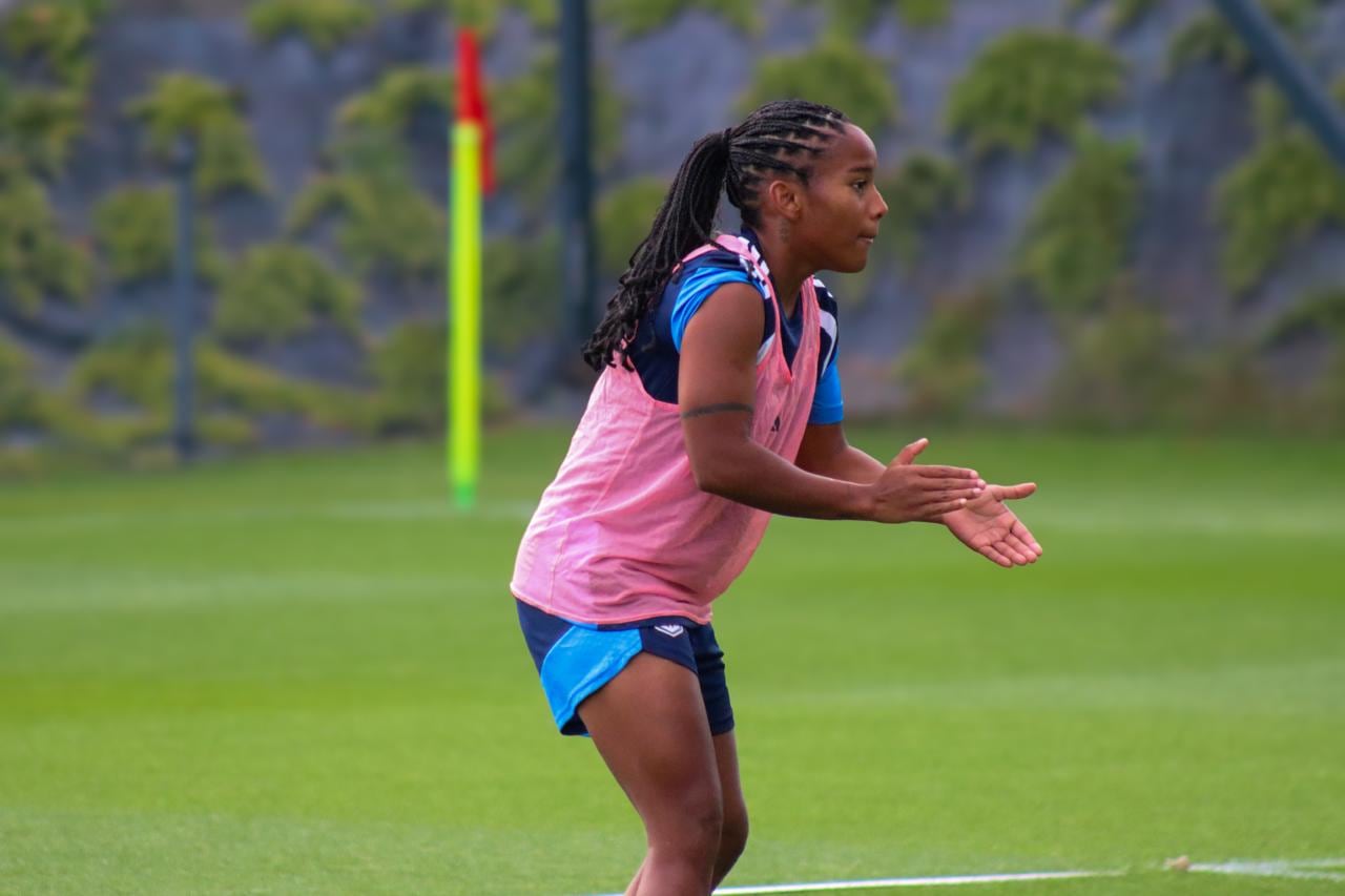 Sheika Scott en la práctica de la Selección de Costa Rica de este sábado previo al juego contra Portugal.