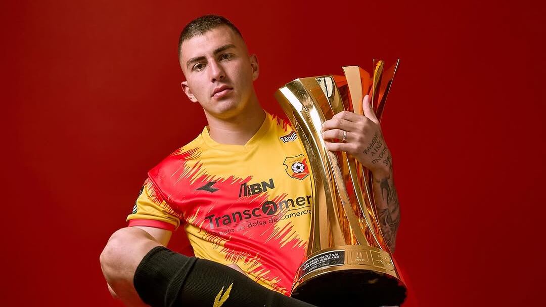 Fernán Faerron se despidió de la afición del Herediano con un sentido mensaje. Instagram Fernán Faerron.