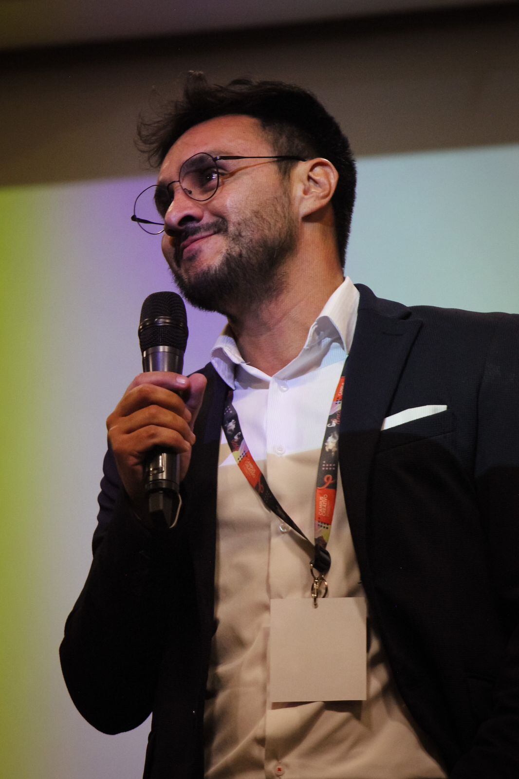 Josué Quesada por lo general nunca iba a los partidos de Alajuelense en el Morera Soto, pero la Liga tomó la decisión de que si pensaba hacerlo, no podrá ingresar a su estadio.